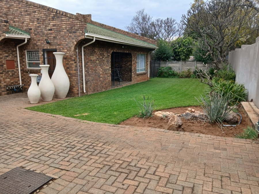 3 Bedroom Property for Sale in Bodorp North West